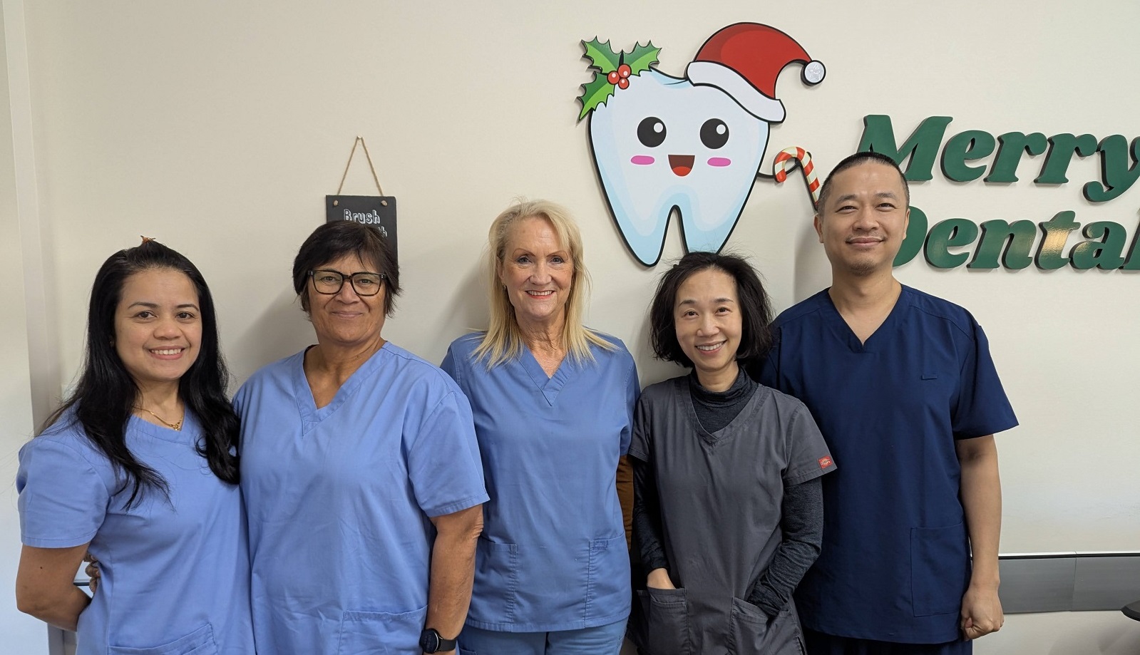 Merry Dental full team